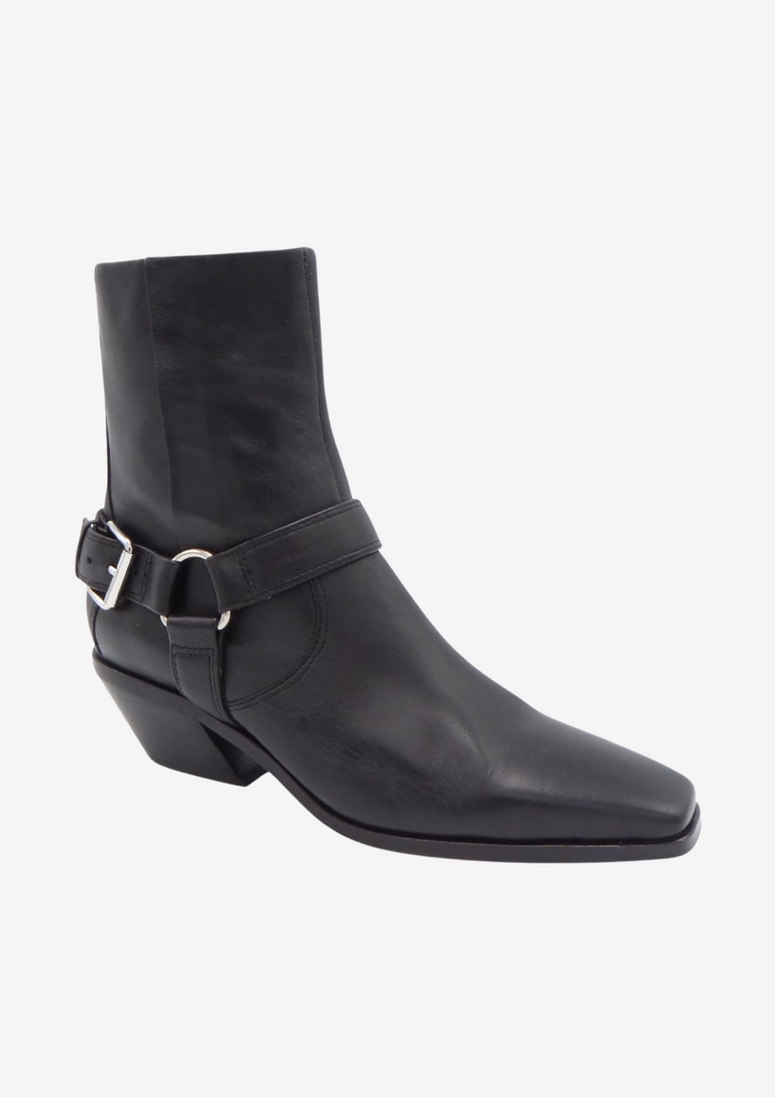 Boc 2025 boots oliver