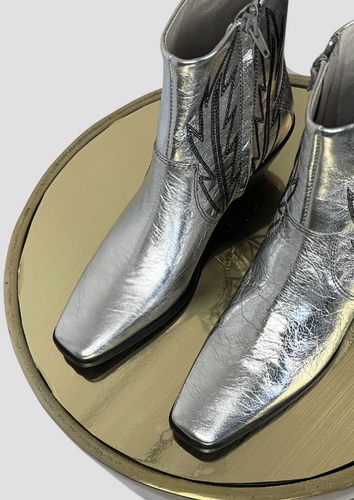 Milo Boot Silver SAMPLE