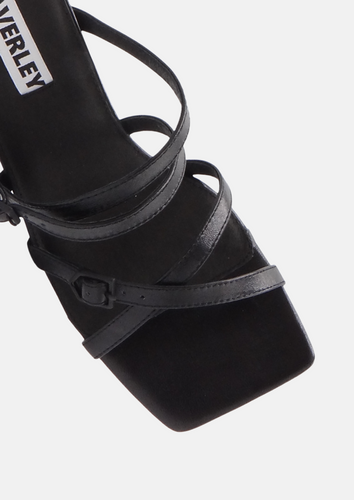 Munroe Heel Black SAMPLE