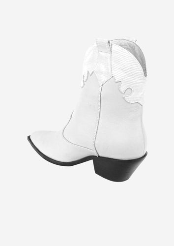 Delfi Boot White